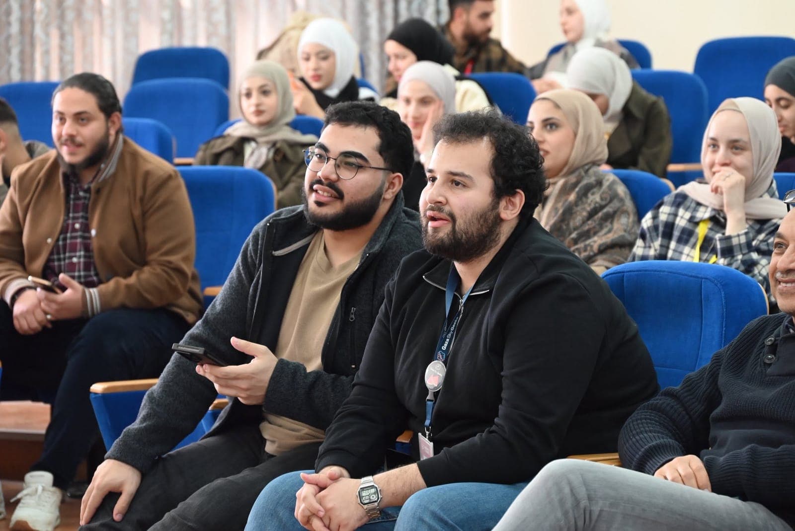 تكريم خريجي دورة AWS — الصورة 2 من 7